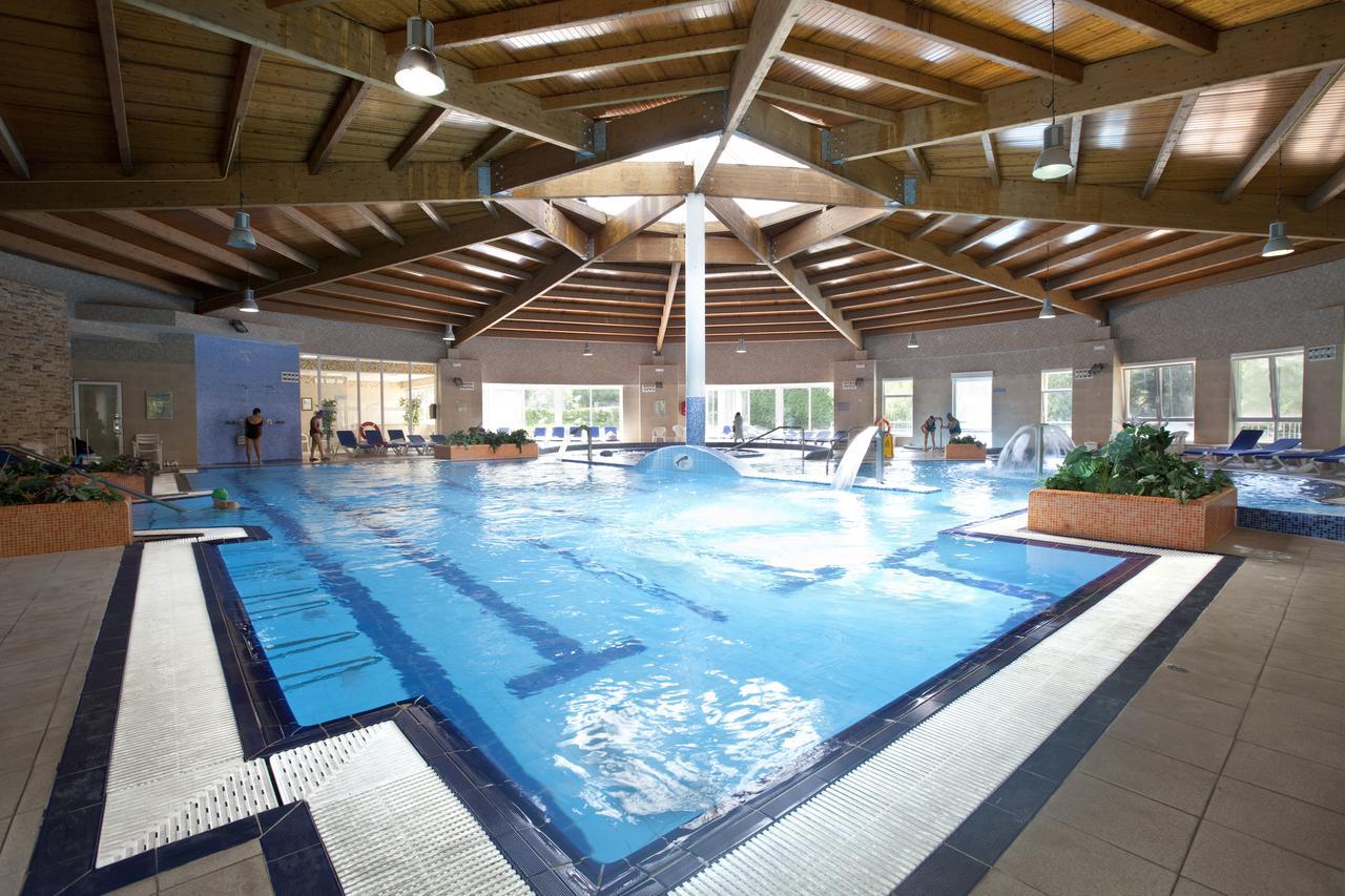 Termas De Cuntis - Hotel Castro Do Balneario Екстериор снимка